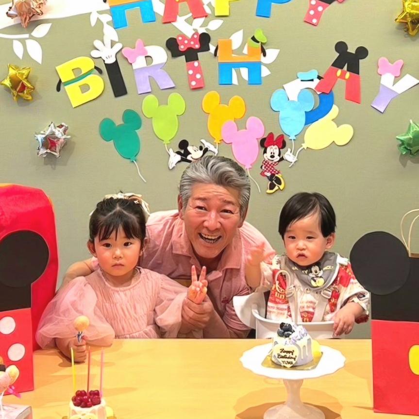 布川敏和 孫達の誕生日パーティの画像
