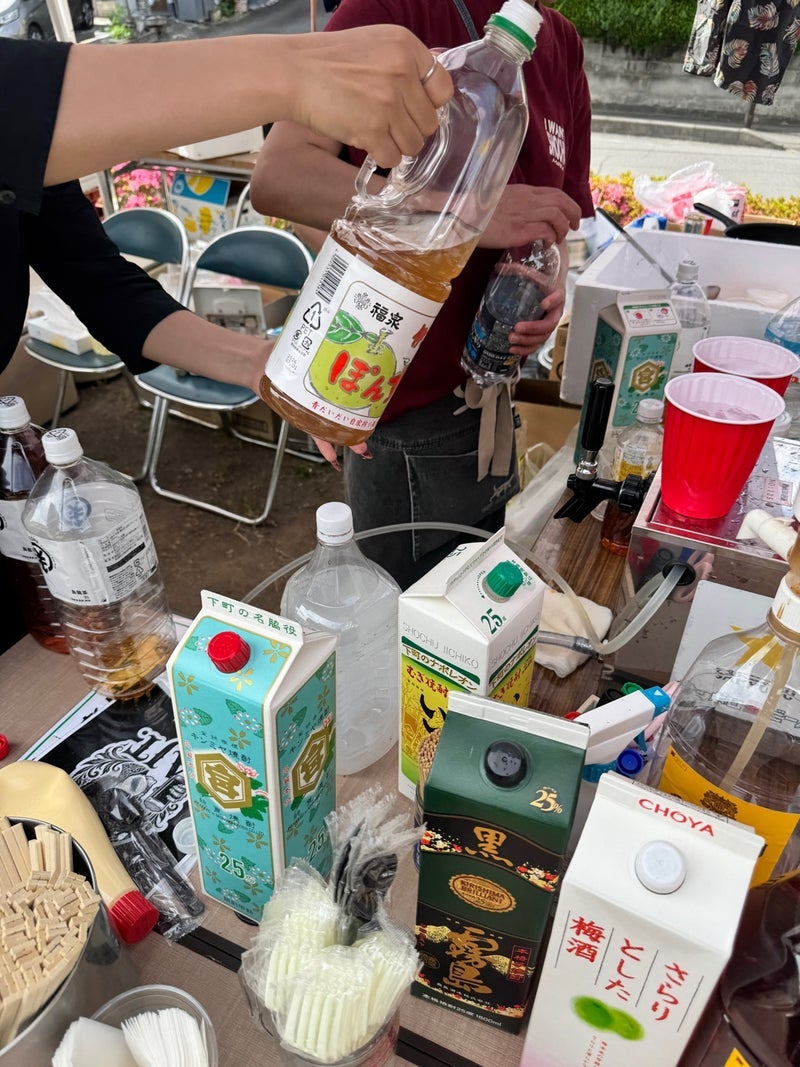 ぷちあや 完売し海沿いでの打ち上げの画像