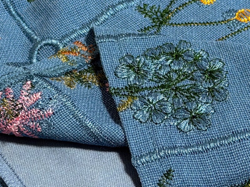 ぷちあや すごい細かいお花の刺繍の画像
