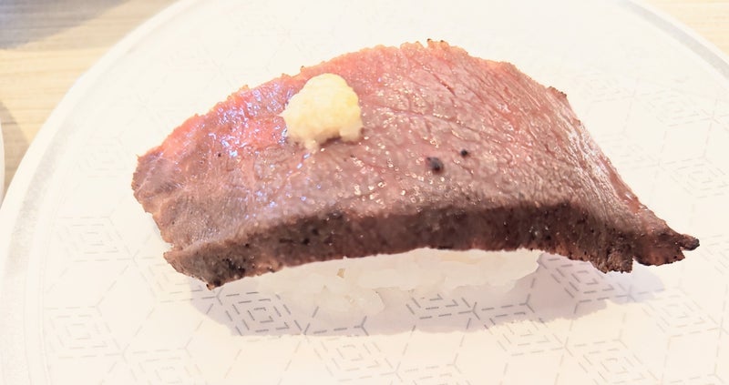 はま寿司で食べた和牛と限定品の画像