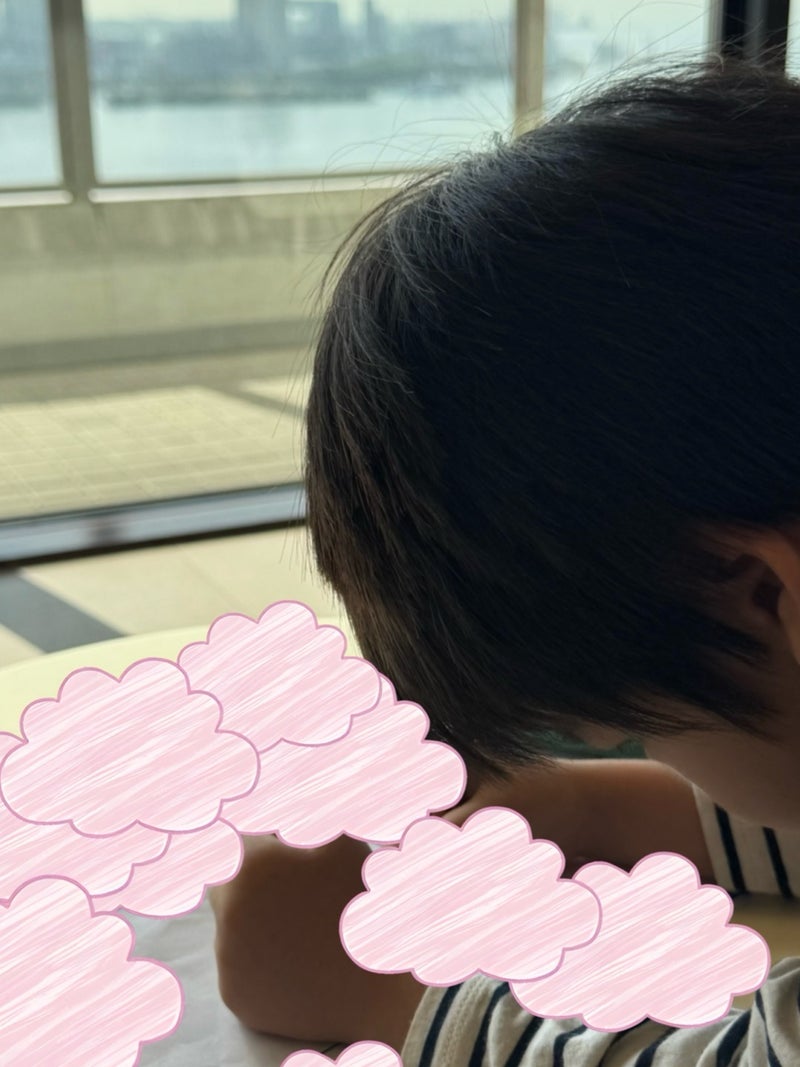 だいた 集中から飽きた息子の姿の画像