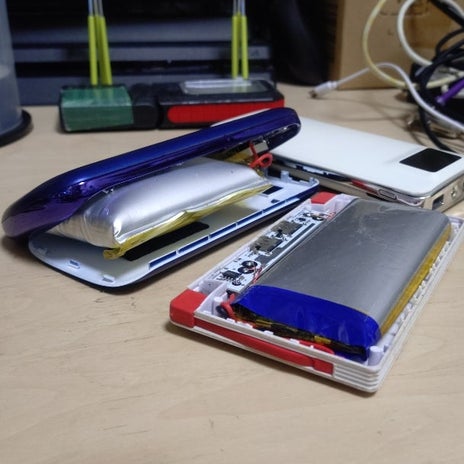 拭いていたらポタポタ垂れた血の雫の画像
