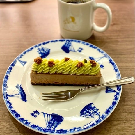 息子と空港のカフェで計1732円の画像