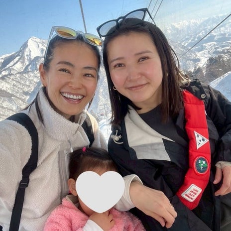 美優 一緒にスキー旅行した家族の画像