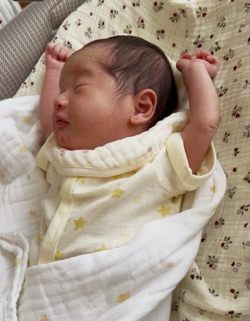古村比呂 4日ぶりに会う可愛い孫