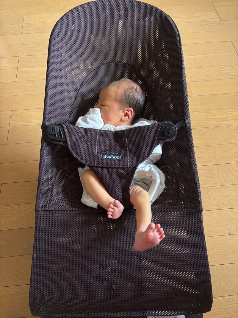 少し待って欲しい時の赤ちゃんの居場所の画像
