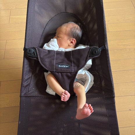 少し待って欲しい時の赤ちゃんの居場所の画像