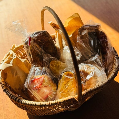 だいた 届けてくれた贅沢な朝食の画像