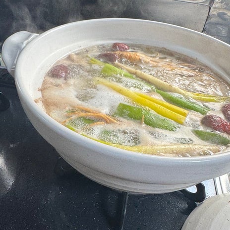 実家から地下鉄に乗ってお出かけの画像