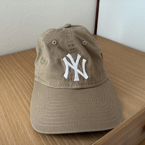 決意しながら買うてしまった野球帽の画像