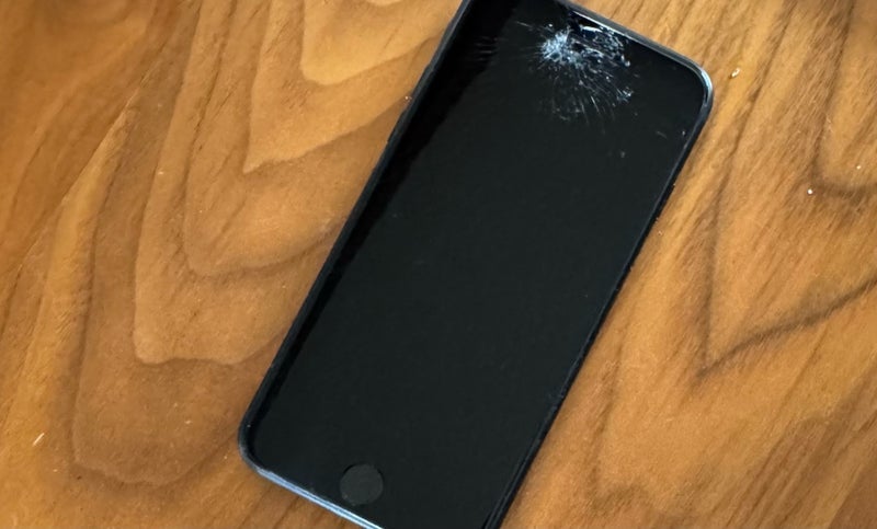 手続きが面倒な娘のスマホ破損