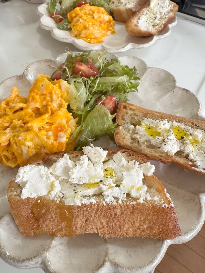 美味しいクリームチーズでの朝ごはんの画像