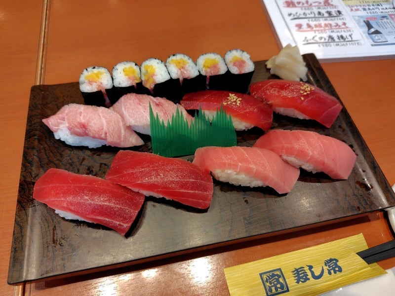 母の誕生日に祖母が食べた回らない寿司の画像