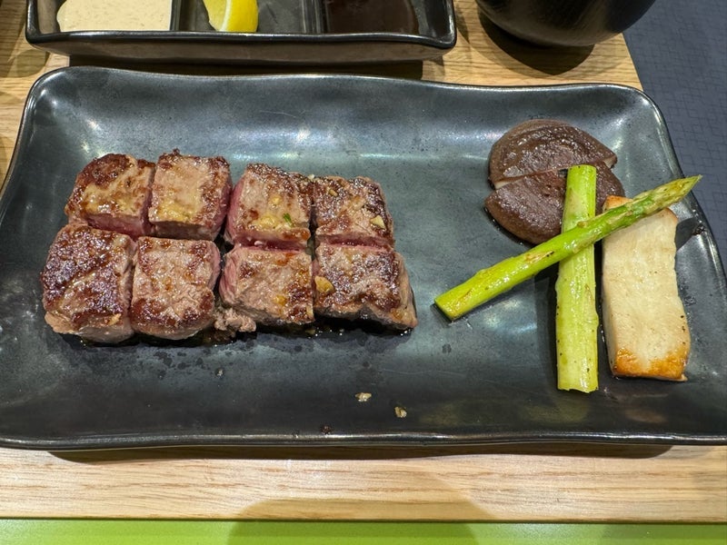 堀ちえみ夫 海外の船らしい夕食