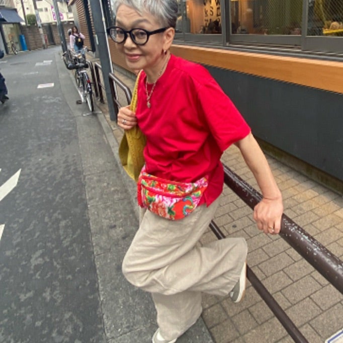 白Tシャツをやめて購入した服の画像