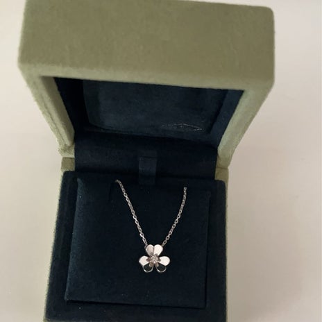 半年待ったヴァンクリを手放した訳の画像