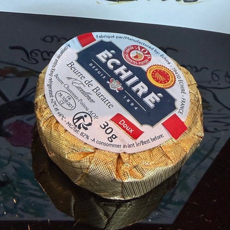 日本では贅沢品なフランスのバターの画像
