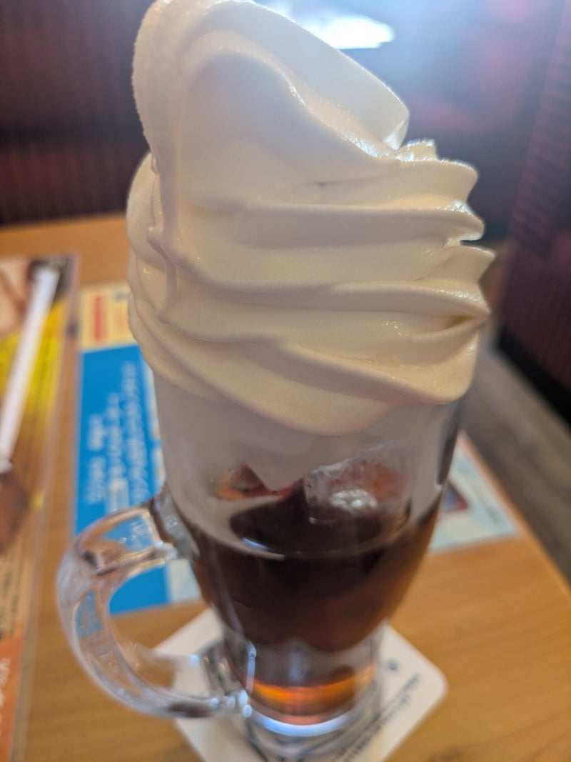 コメダのモリモリなソフトクリームの画像