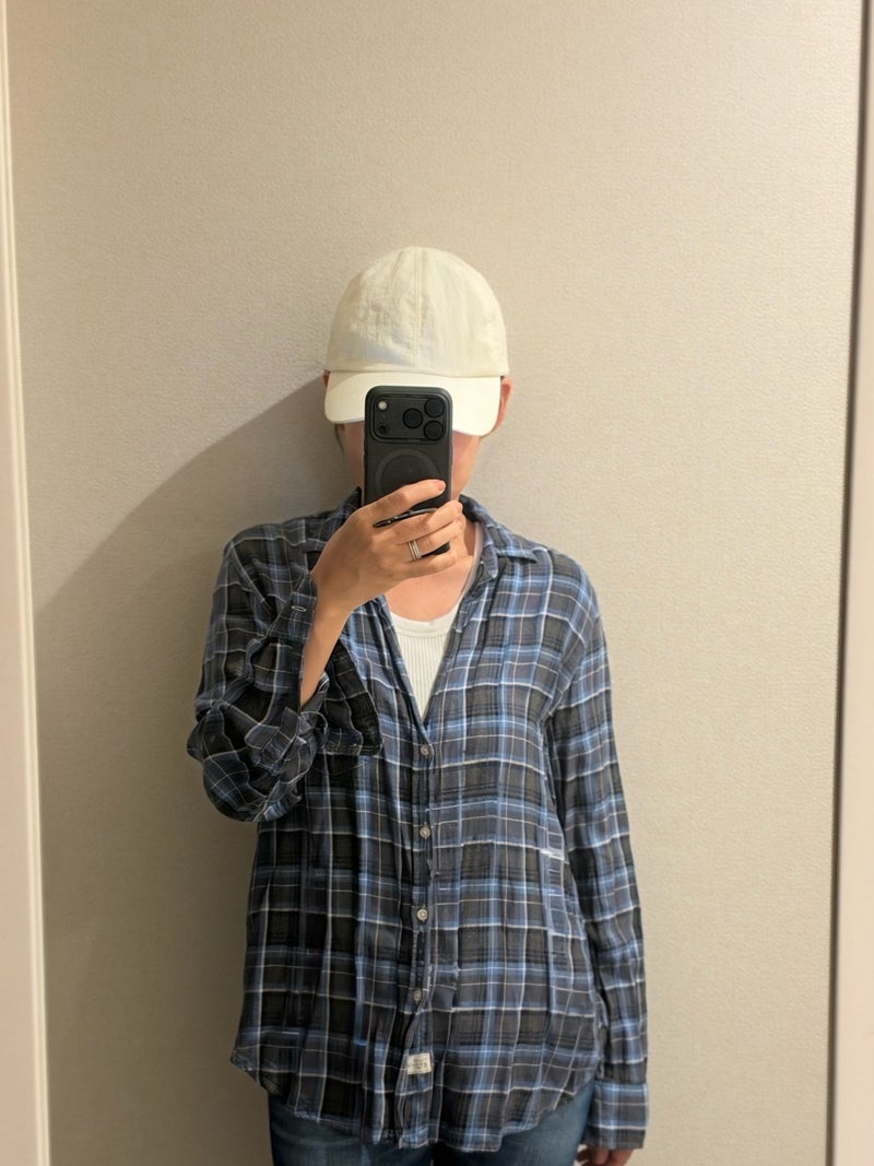 だいた イボとりのため首が広い服の画像