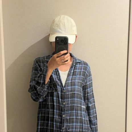 だいた イボとりのため首が広い服の画像
