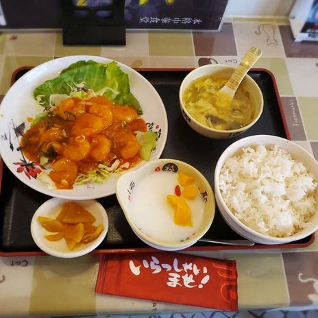 美味しかった海老チリと残念なご飯の画像