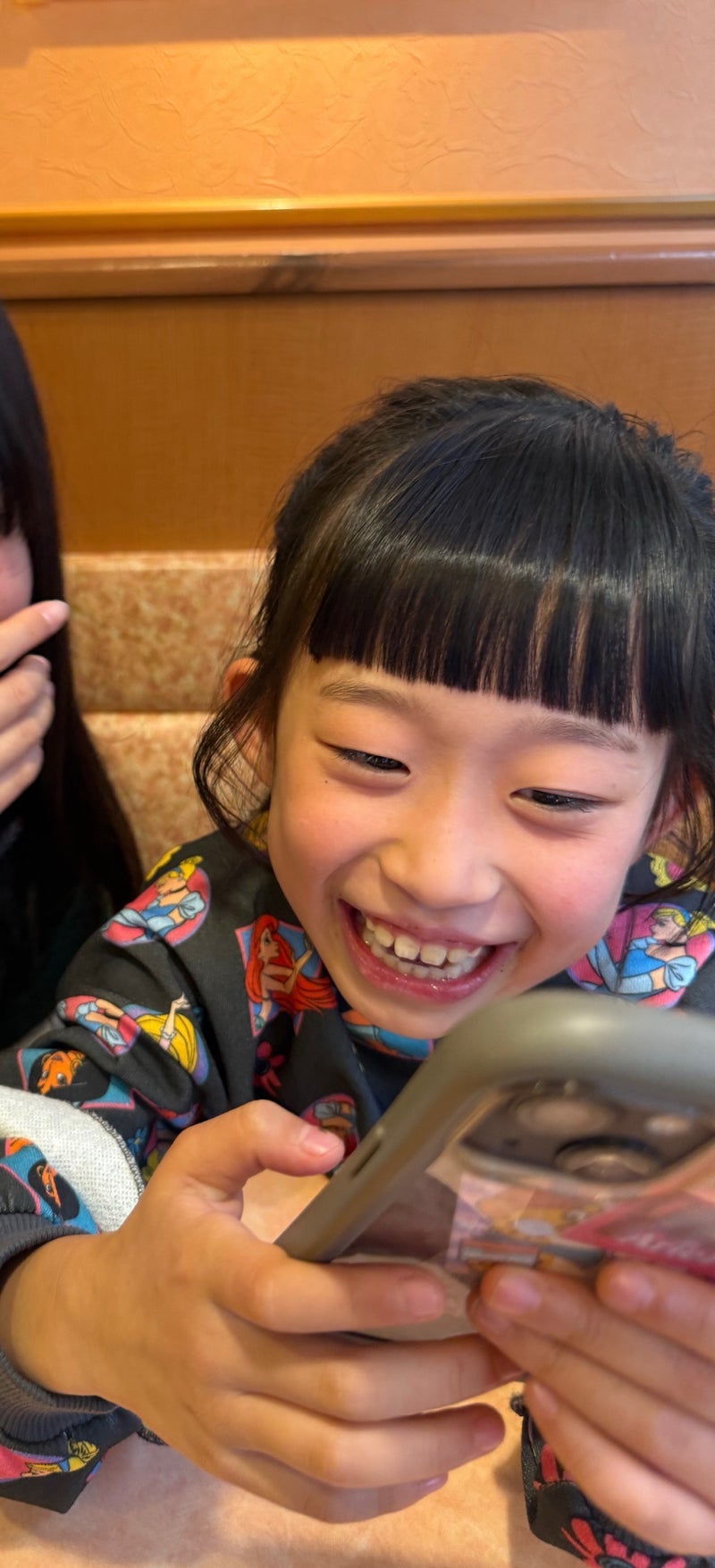 ダンス帰りの信じられない食欲の画像