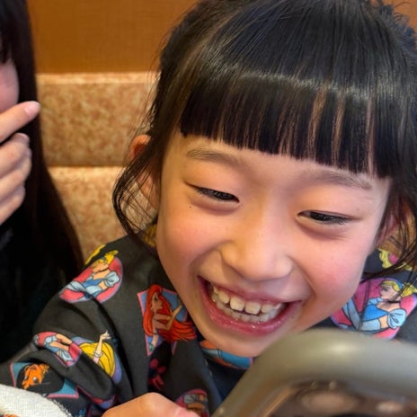 ダンス帰りの信じられない食欲の画像