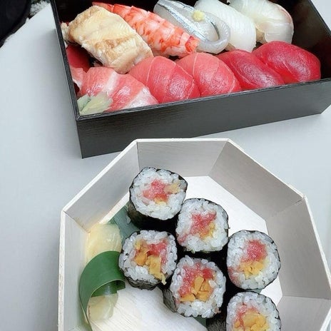 川崎希 大好きな寿司食べて幸せの画像