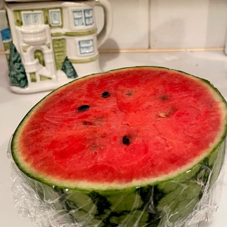 アグネス 食べ過ぎ注意なミニスイカの画像