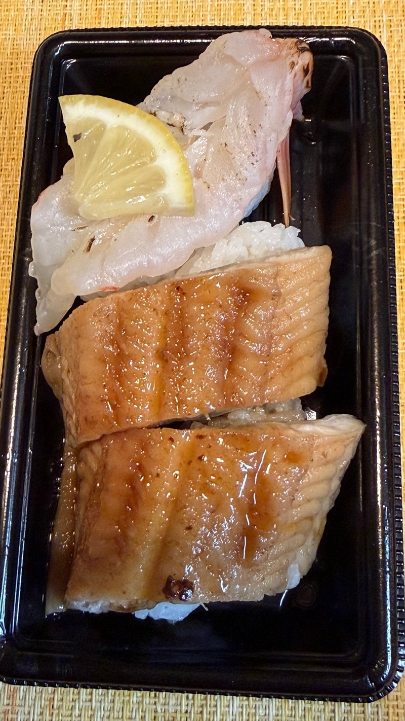 妻がゴルフの日のスシローの夕飯の画像