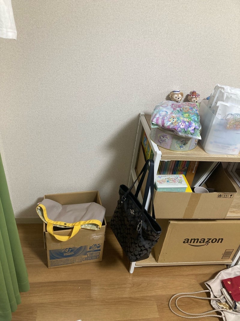 胸が痛む高級バッグを入れた箱の画像