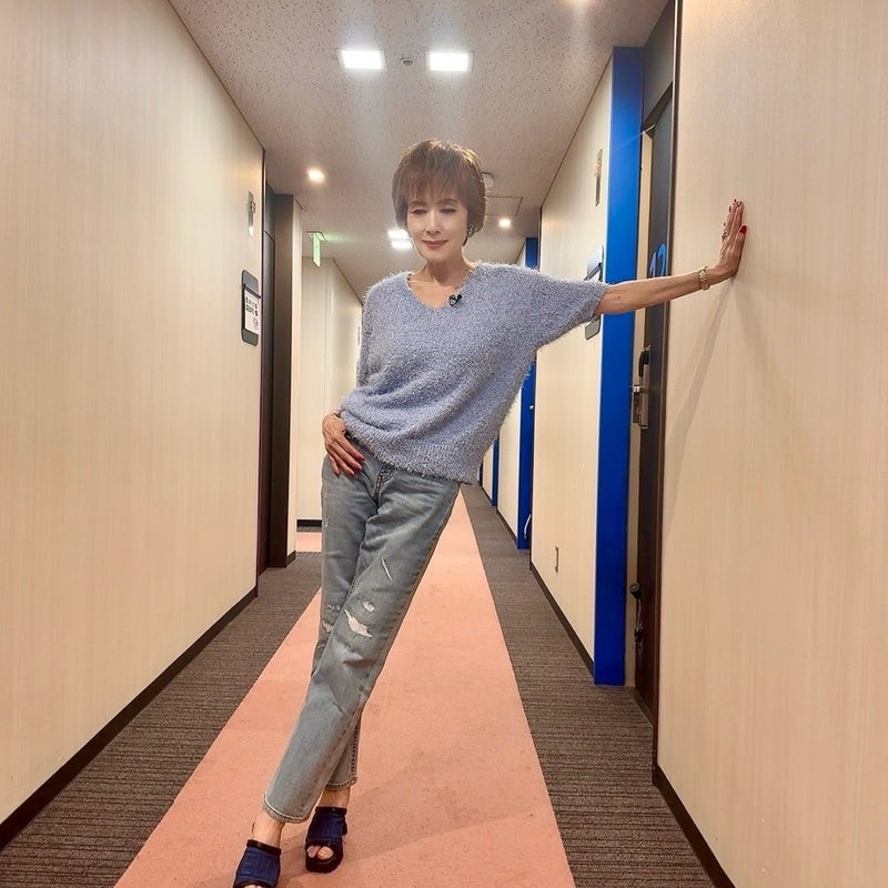 小柳ルミ子 大好きなシンプルニットの画像