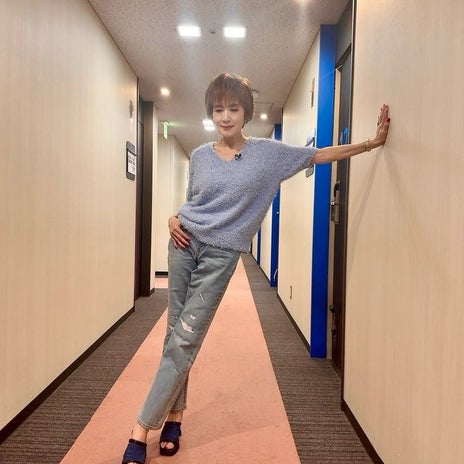 小柳ルミ子 大好きなシンプルニットの画像