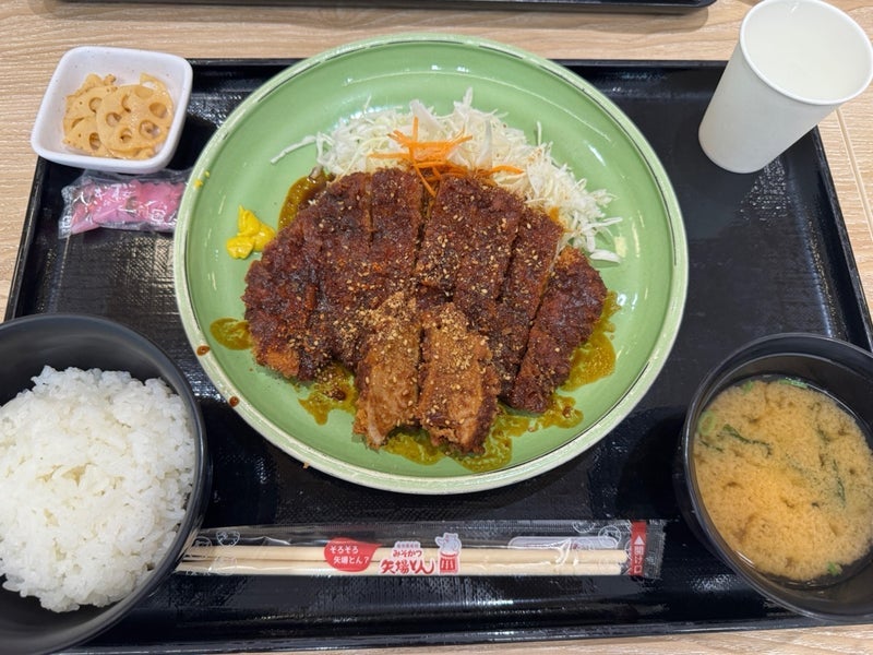 私と同じ量を食べる84歳の母親の画像