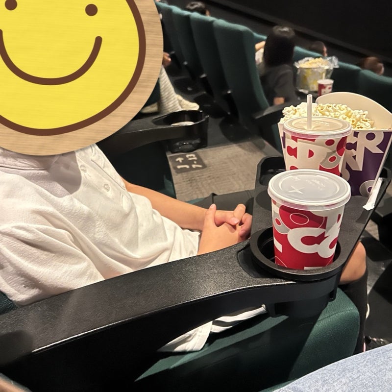 お金の無駄と考え夫抜きで映画の画像
