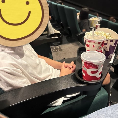 お金の無駄と考え夫抜きで映画の画像