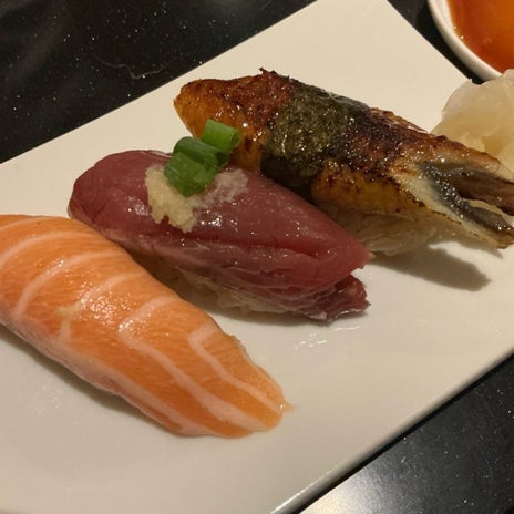 シャリ少なめで頼んだ美味しいお寿司の画像