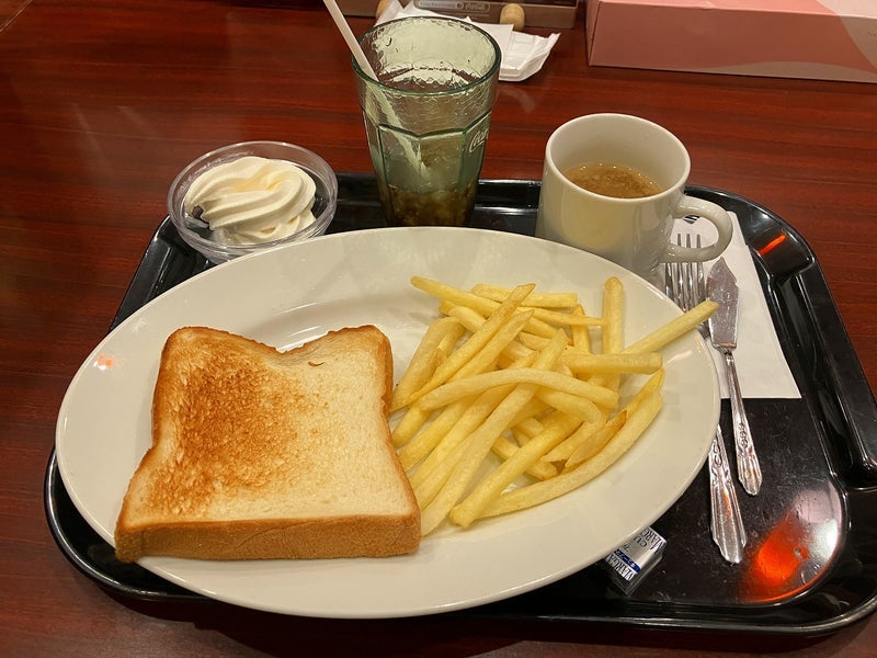 寒いネットカフェの100円モーニングの画像