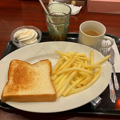 寒いネットカフェの100円モーニングの画像