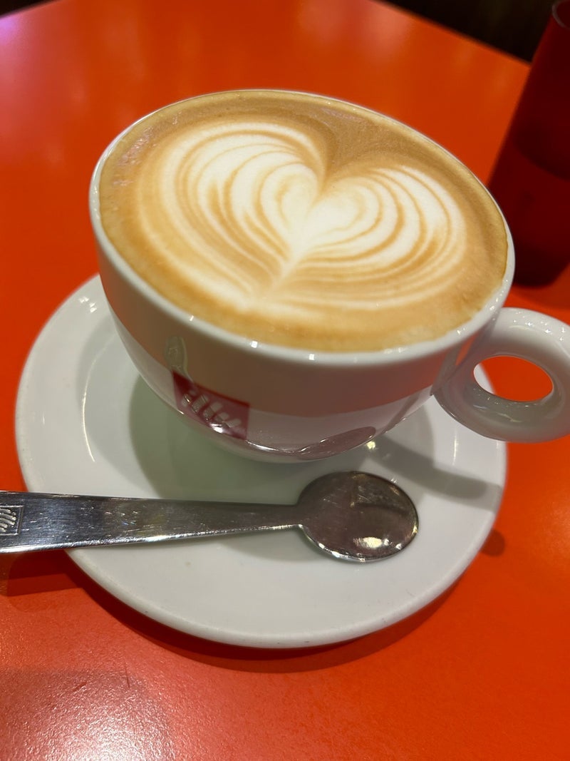 平野ノラ バブリーなティータイムの画像