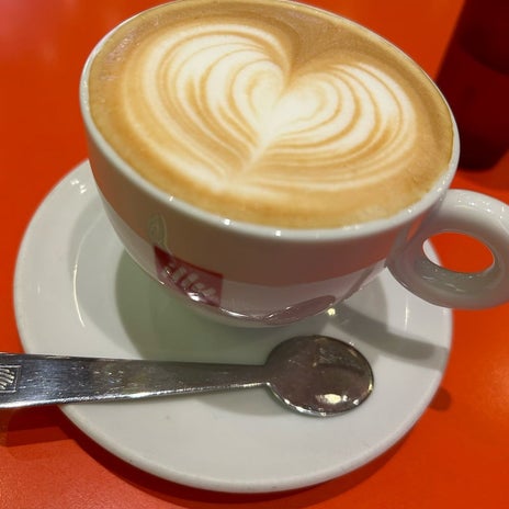 平野ノラ バブリーなティータイムの画像