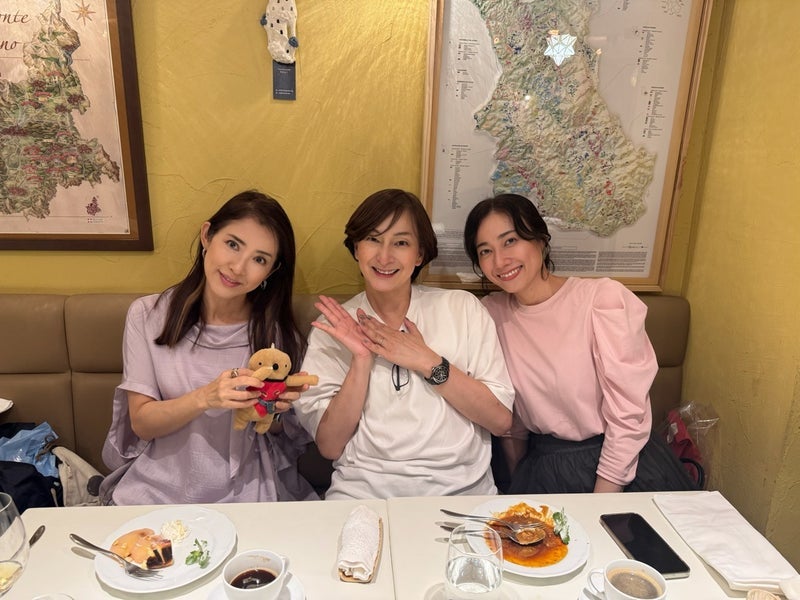 江口ともみ 後輩と母校の歌を合唱の画像