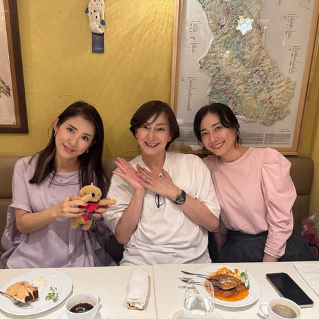 江口ともみ 後輩と母校の歌を合唱の画像