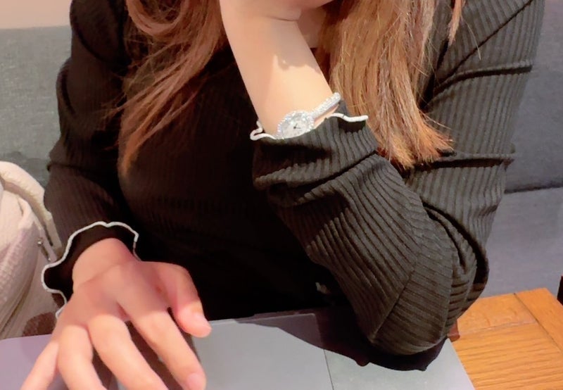 アレク 妻お気に入りカルティエ