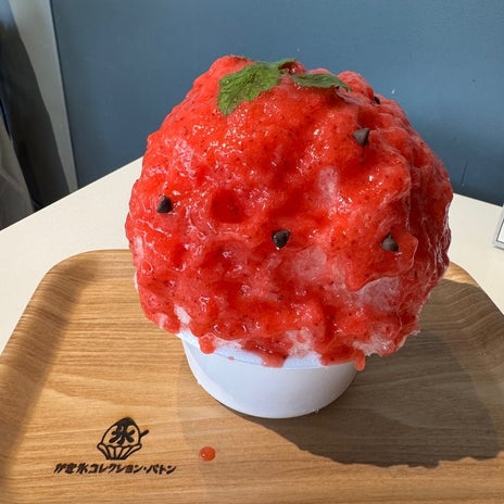 極上の口どけのいちごかき氷の画像