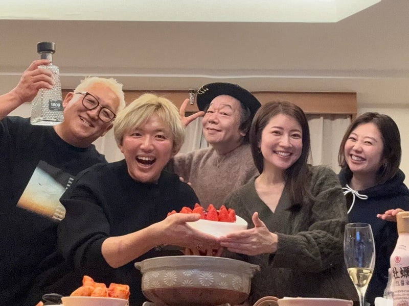 皆が美味しいと連呼した赤い鍋の画像