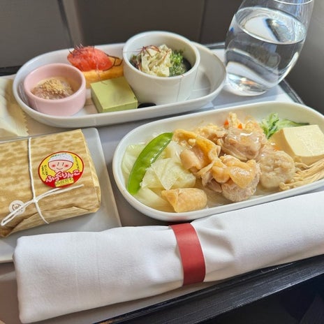 薬丸 帰京便機内食の水炊きと明太の画像