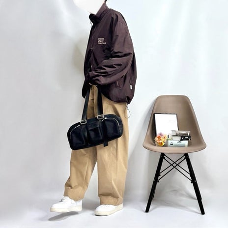 3色買いした愛用のバレルパンツの画像