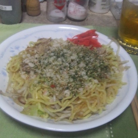 業務スーパーの袋めんで塩焼きそばの画像