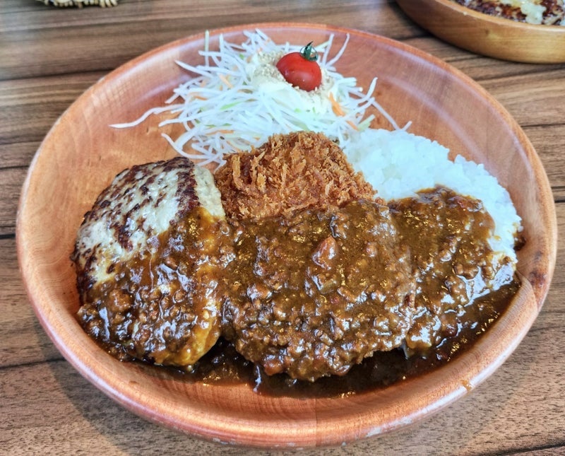 びくドンのメンチカツは全然別物の画像